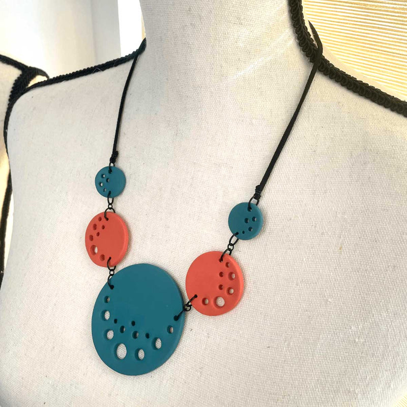 La Tige Coral Necklace & Earrings Set - Caribshopper