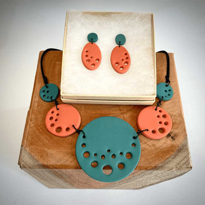 La Tige Coral Necklace & Earrings Set - Caribshopper